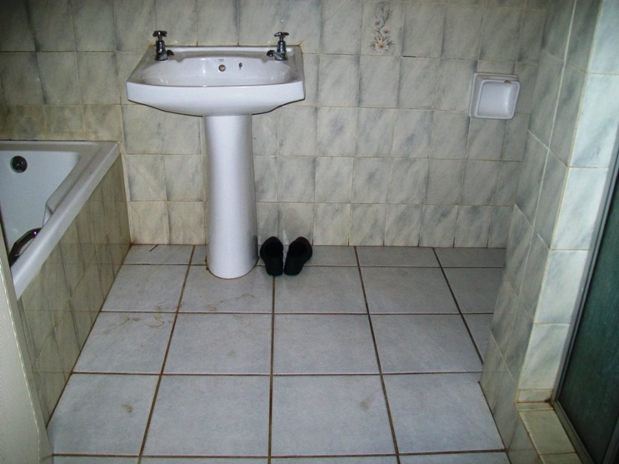 3 Bedroom Property for Sale in Uvongo KwaZulu-Natal