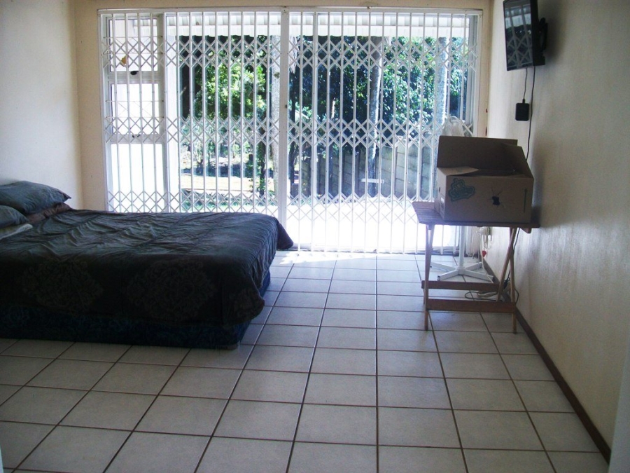 3 Bedroom Property for Sale in Uvongo KwaZulu-Natal