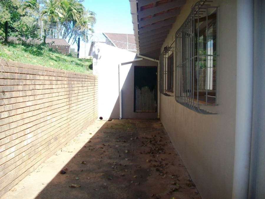 3 Bedroom Property for Sale in Uvongo KwaZulu-Natal