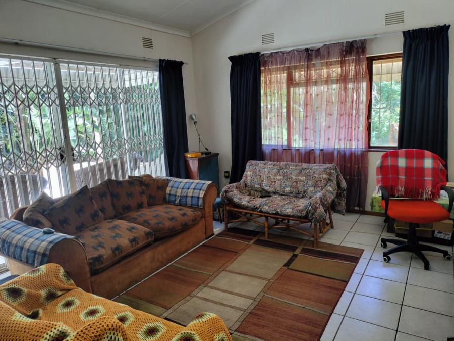 3 Bedroom Property for Sale in Uvongo KwaZulu-Natal