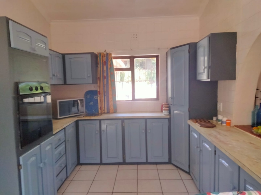 3 Bedroom Property for Sale in Uvongo KwaZulu-Natal