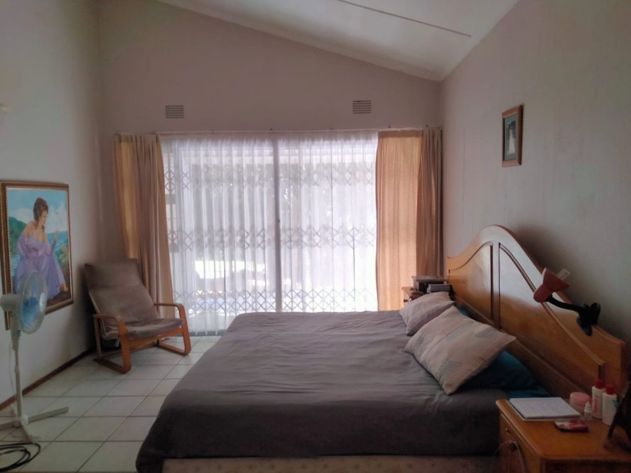 3 Bedroom Property for Sale in Uvongo KwaZulu-Natal