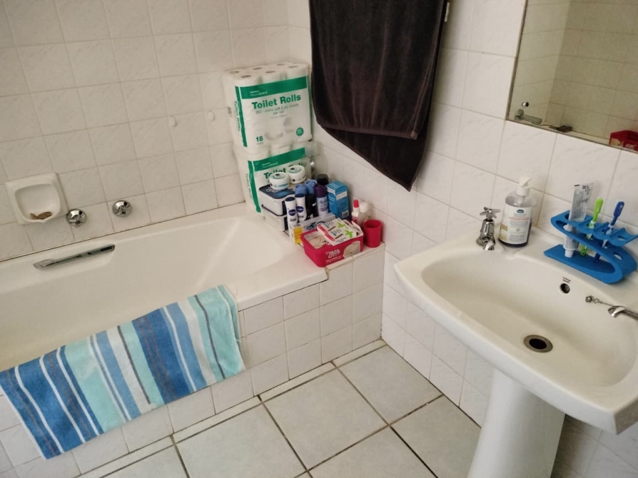 3 Bedroom Property for Sale in Uvongo KwaZulu-Natal