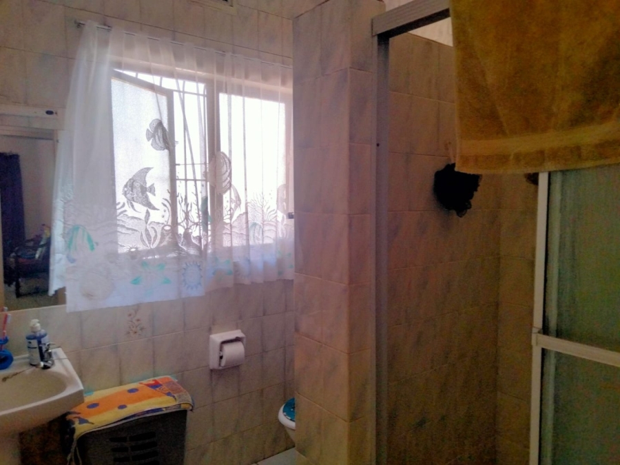 3 Bedroom Property for Sale in Uvongo KwaZulu-Natal