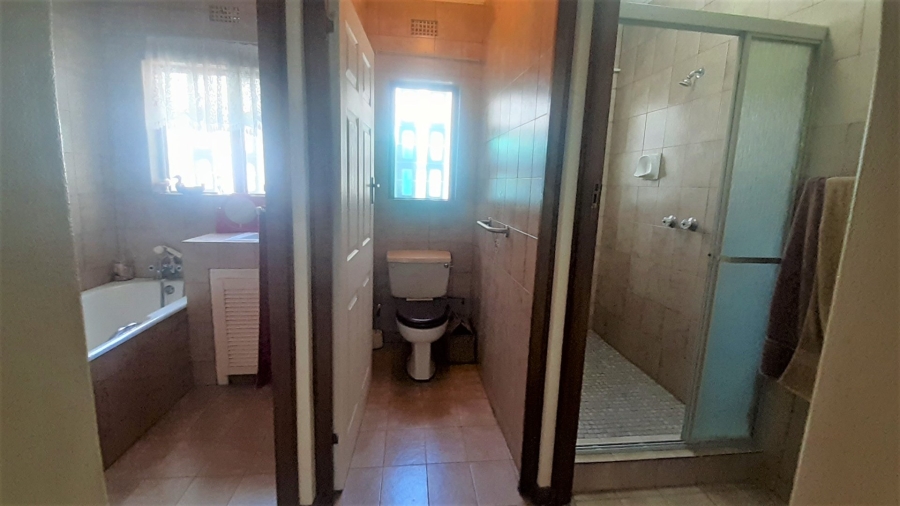 4 Bedroom Property for Sale in Glenmore KwaZulu-Natal