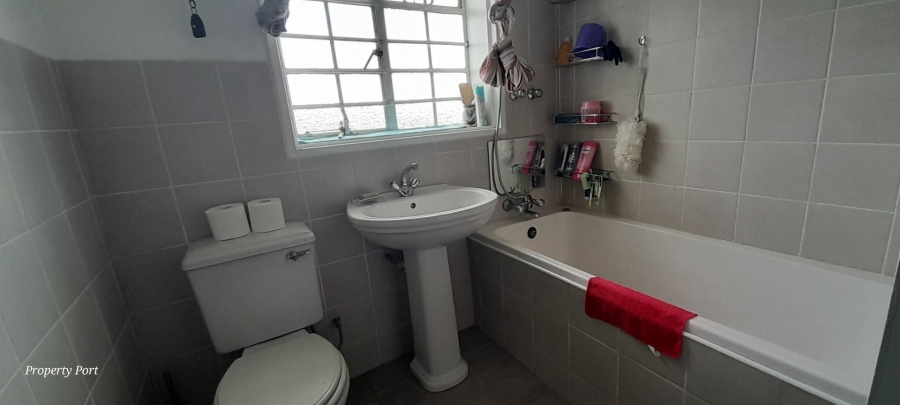 3 Bedroom Property for Sale in Port Shepstone KwaZulu-Natal