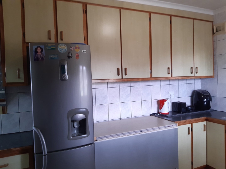 7 Bedroom Property for Sale in Marburg KwaZulu-Natal