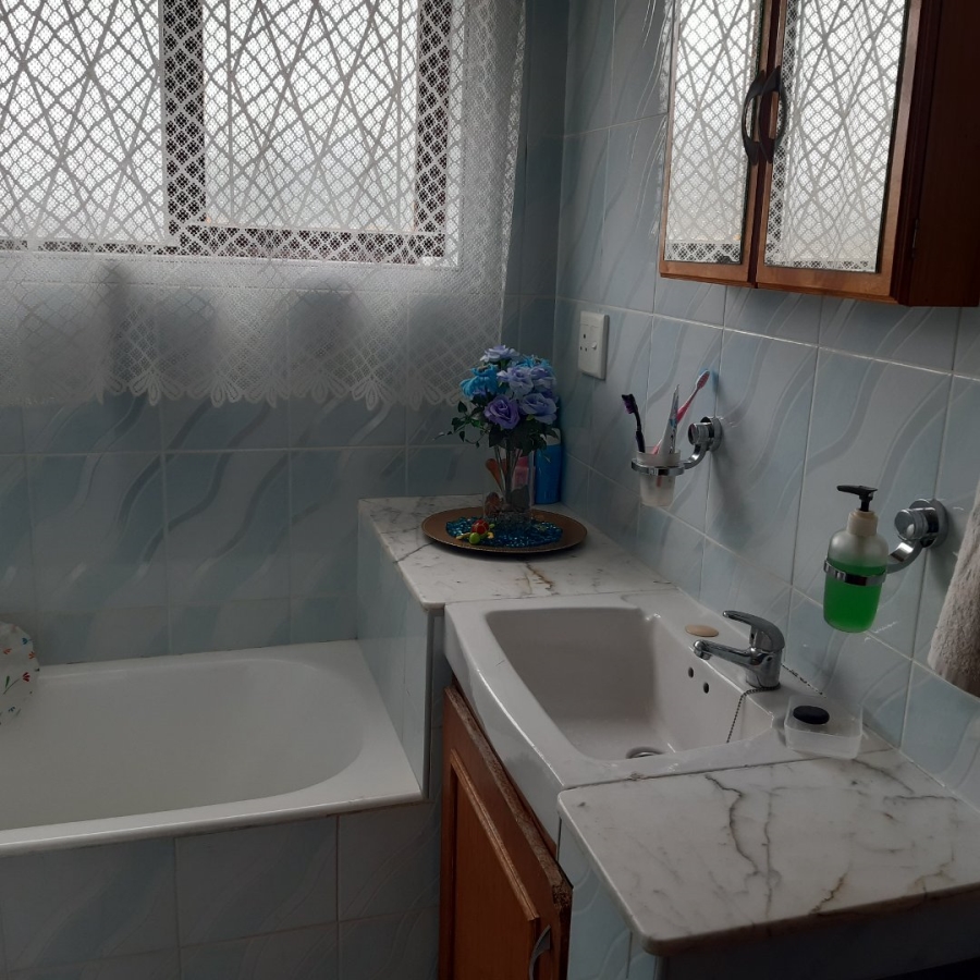 7 Bedroom Property for Sale in Marburg KwaZulu-Natal