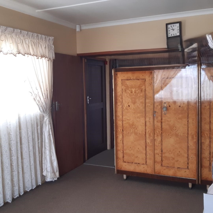 7 Bedroom Property for Sale in Marburg KwaZulu-Natal