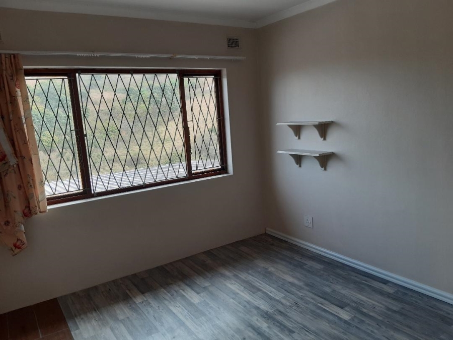 7 Bedroom Property for Sale in Marburg KwaZulu-Natal