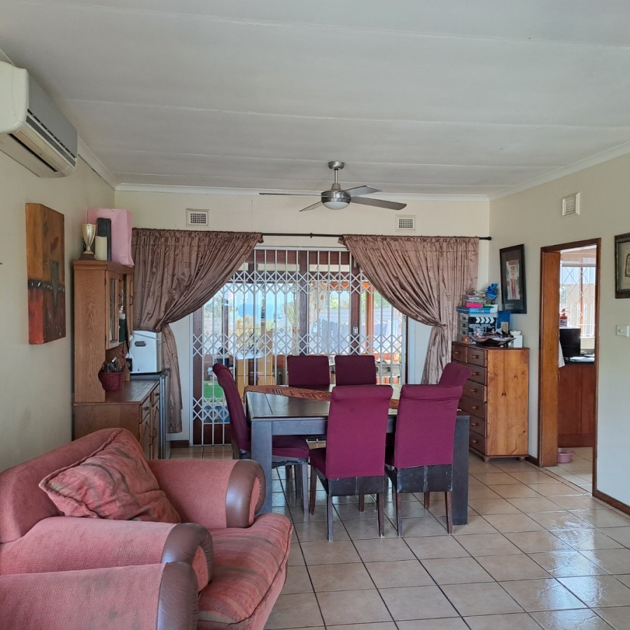 4 Bedroom Property for Sale in Scottburgh South KwaZulu-Natal