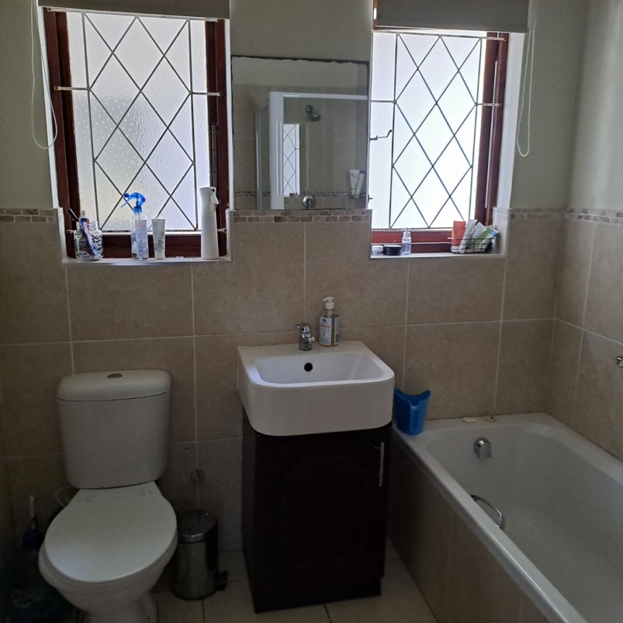 4 Bedroom Property for Sale in Scottburgh South KwaZulu-Natal