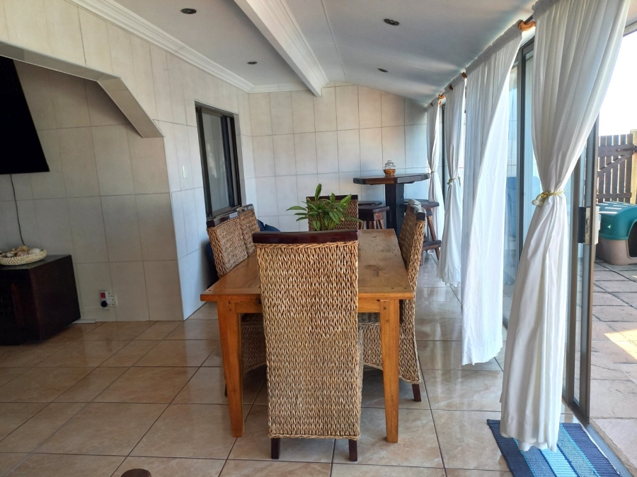 3 Bedroom Property for Sale in Hibberdene KwaZulu-Natal