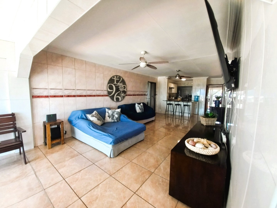 3 Bedroom Property for Sale in Hibberdene KwaZulu-Natal