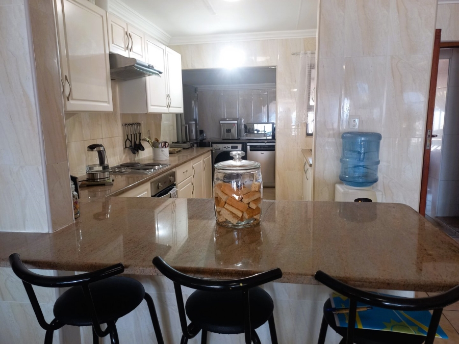 3 Bedroom Property for Sale in Hibberdene KwaZulu-Natal