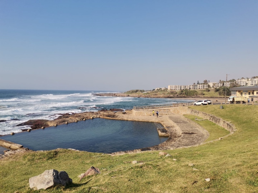 2 Bedroom Property for Sale in Uvongo KwaZulu-Natal