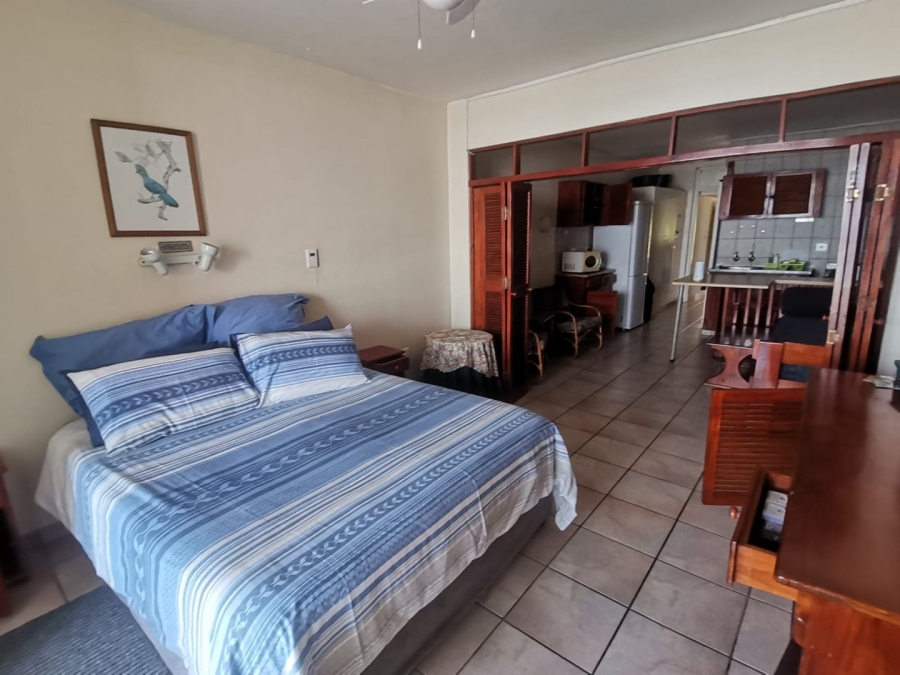 2 Bedroom Property for Sale in Uvongo KwaZulu-Natal