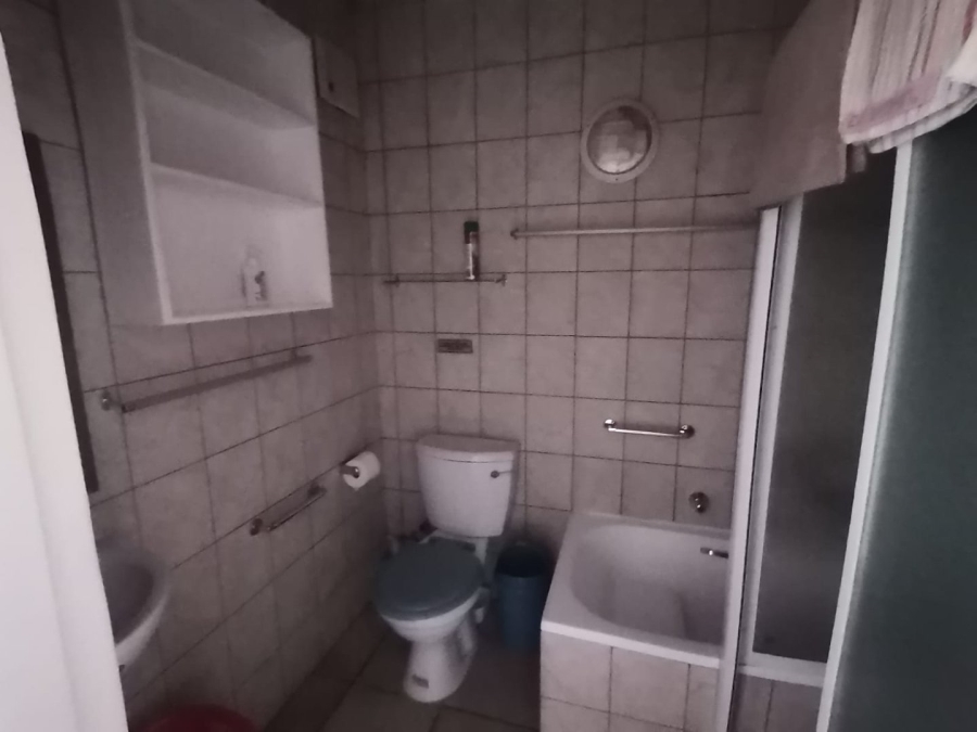 2 Bedroom Property for Sale in Uvongo KwaZulu-Natal