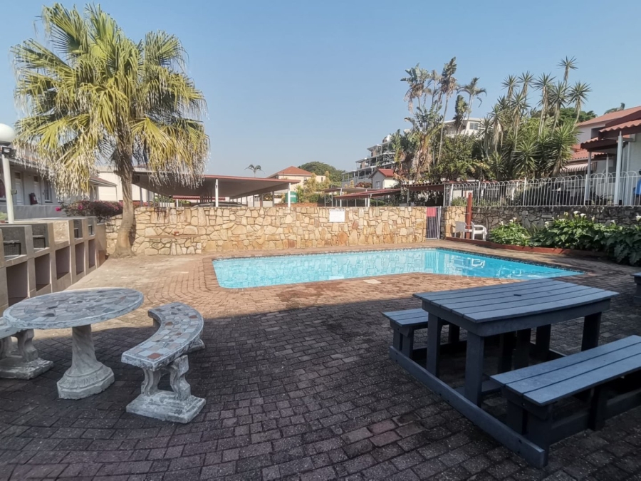 2 Bedroom Property for Sale in Uvongo KwaZulu-Natal