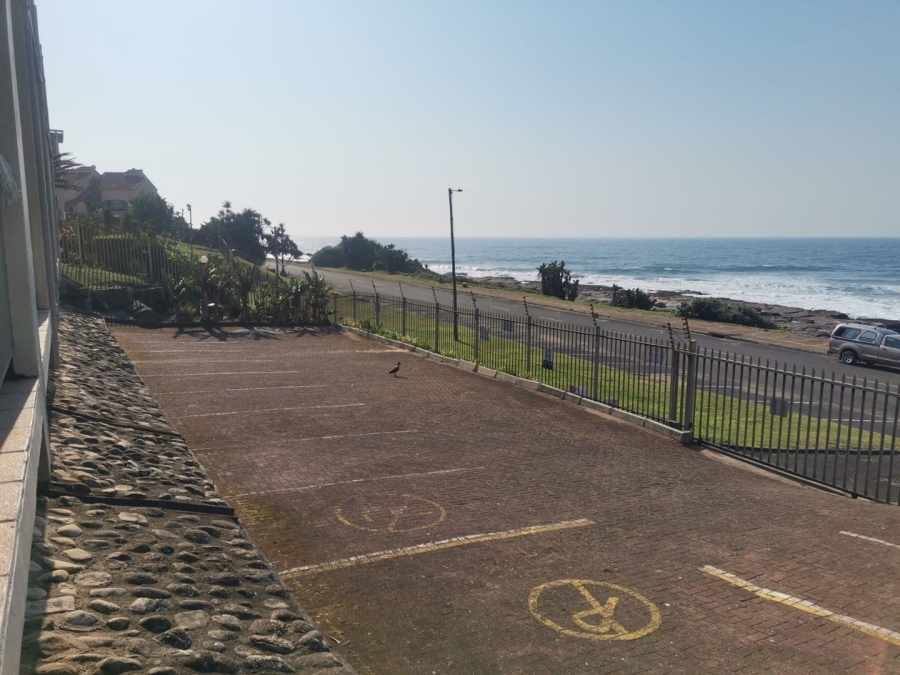 2 Bedroom Property for Sale in Uvongo KwaZulu-Natal