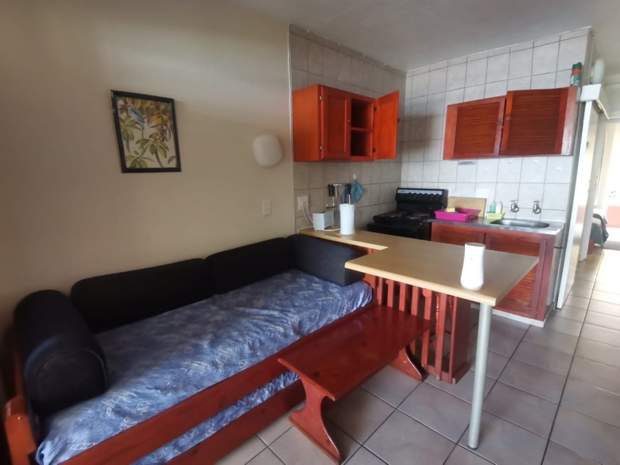 2 Bedroom Property for Sale in Uvongo KwaZulu-Natal