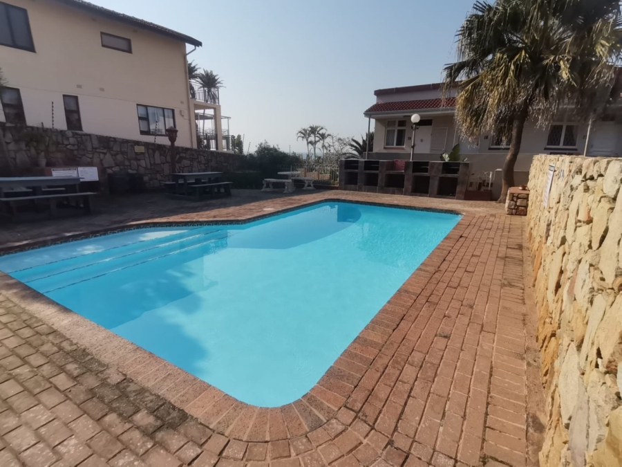2 Bedroom Property for Sale in Uvongo KwaZulu-Natal