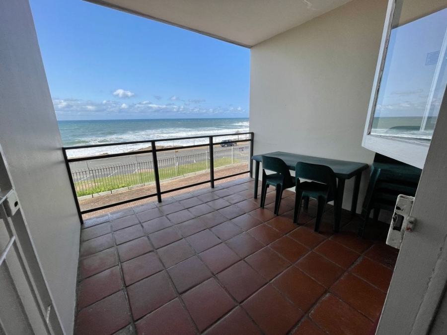 2 Bedroom Property for Sale in Uvongo KwaZulu-Natal