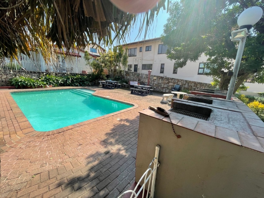 2 Bedroom Property for Sale in Uvongo KwaZulu-Natal