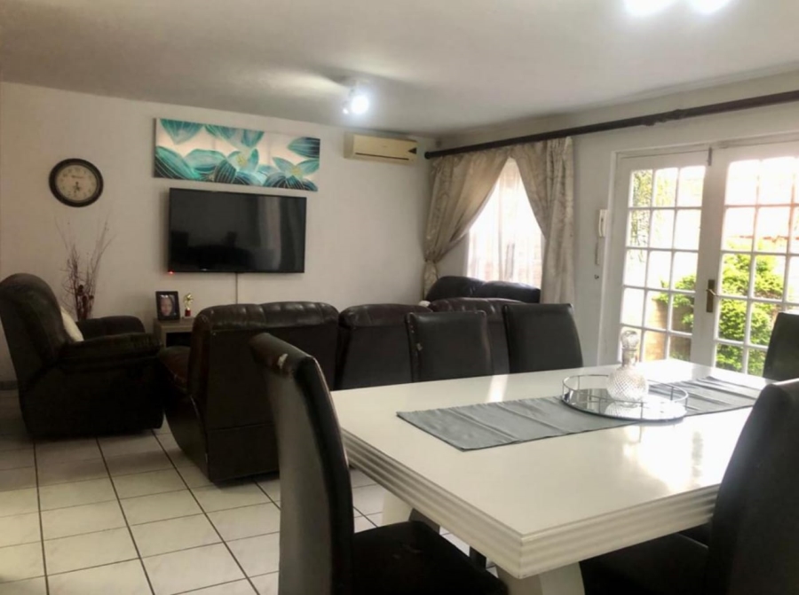 3 Bedroom Property for Sale in Scottsville KwaZulu-Natal