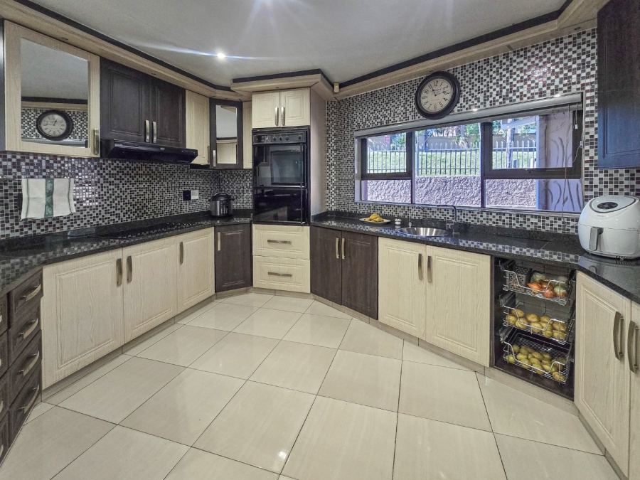 3 Bedroom Property for Sale in Grosvenor KwaZulu-Natal