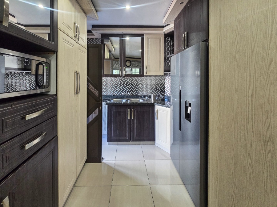 3 Bedroom Property for Sale in Grosvenor KwaZulu-Natal