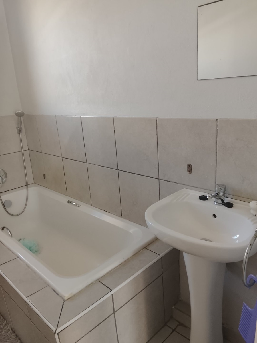 2 Bedroom Property for Sale in Newlands East KwaZulu-Natal