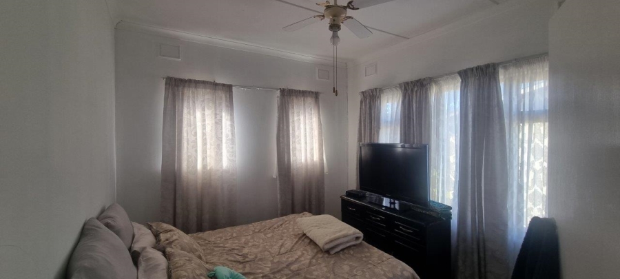 3 Bedroom Property for Sale in Umtentweni KwaZulu-Natal
