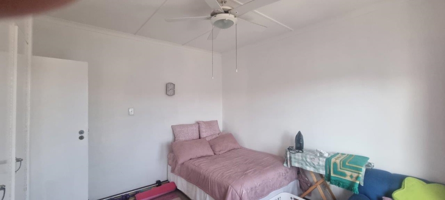 3 Bedroom Property for Sale in Umtentweni KwaZulu-Natal