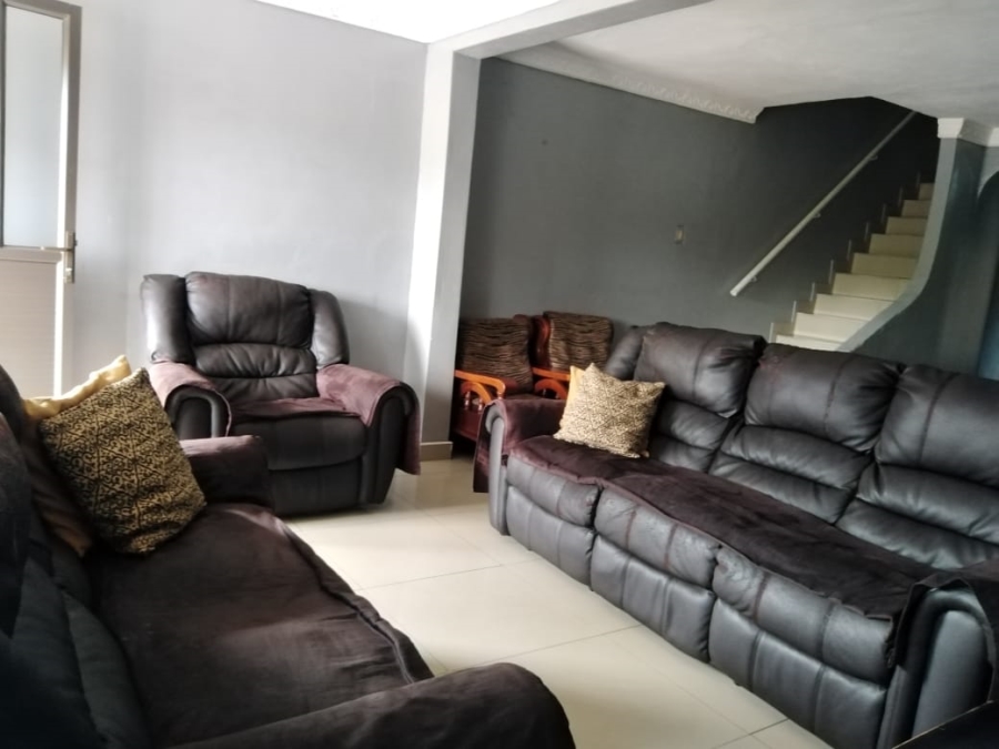 6 Bedroom Property for Sale in Newlands East KwaZulu-Natal