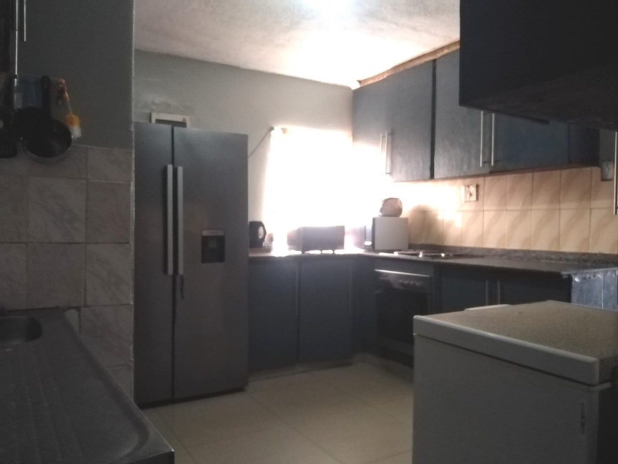 6 Bedroom Property for Sale in Newlands East KwaZulu-Natal