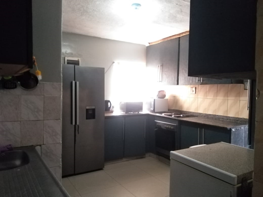 6 Bedroom Property for Sale in Newlands East KwaZulu-Natal