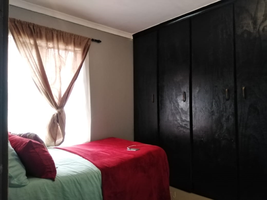 6 Bedroom Property for Sale in Newlands East KwaZulu-Natal
