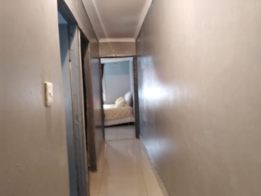 6 Bedroom Property for Sale in Newlands East KwaZulu-Natal