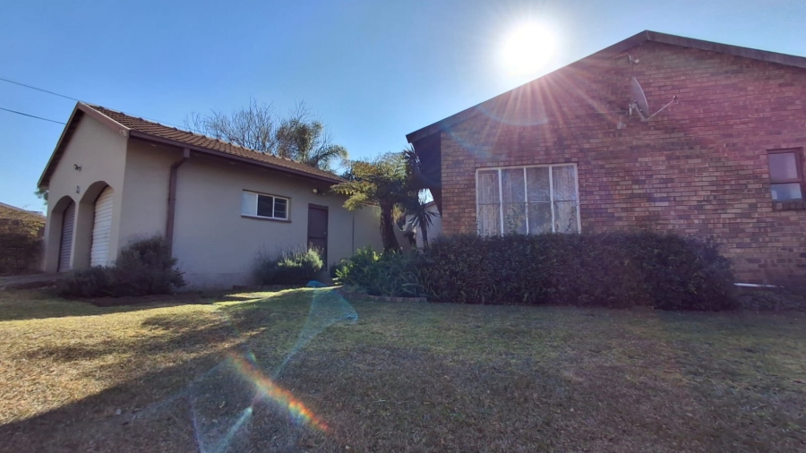 4 Bedroom Property for Sale in Pioneer Park KwaZulu-Natal