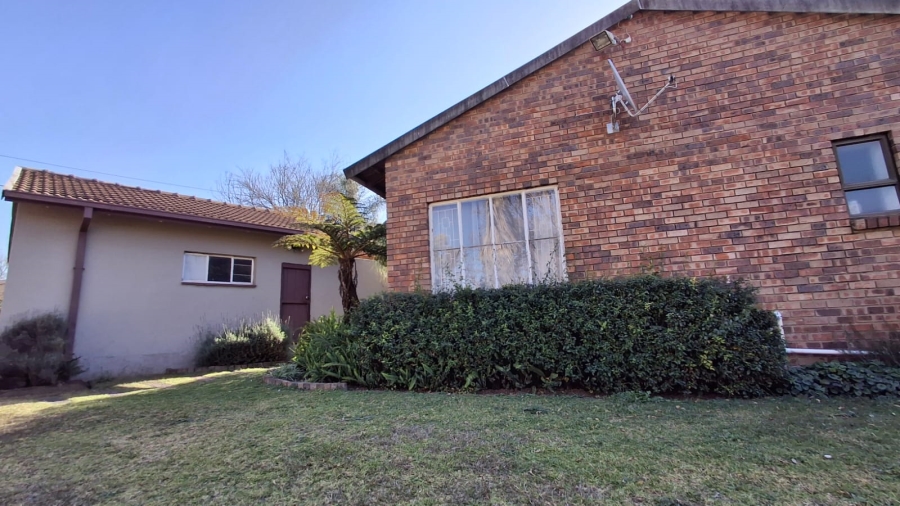 4 Bedroom Property for Sale in Pioneer Park KwaZulu-Natal