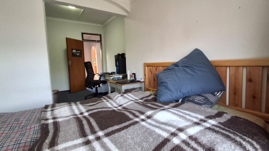 4 Bedroom Property for Sale in Pioneer Park KwaZulu-Natal