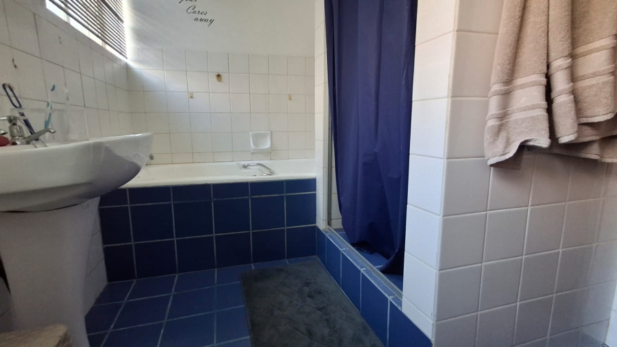 4 Bedroom Property for Sale in Pioneer Park KwaZulu-Natal