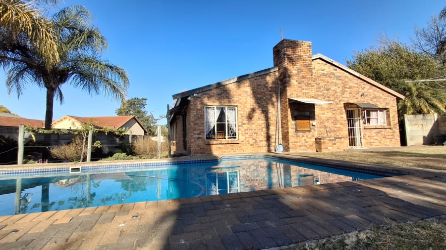 4 Bedroom Property for Sale in Pioneer Park KwaZulu-Natal