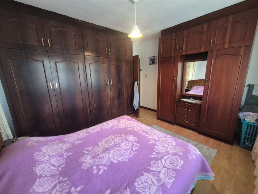 5 Bedroom Property for Sale in Isipingo Beach KwaZulu-Natal