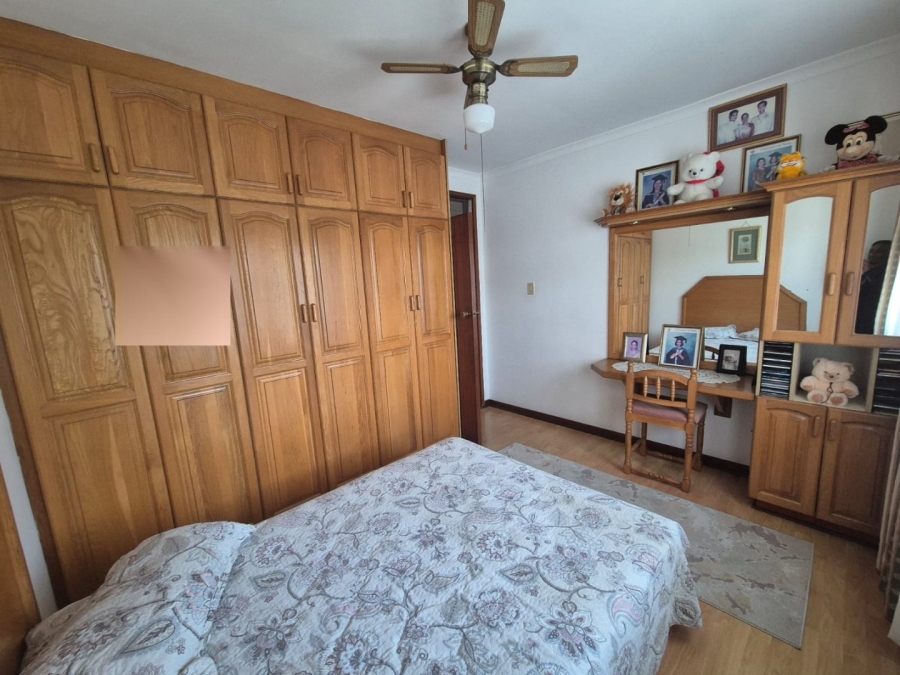 5 Bedroom Property for Sale in Isipingo Beach KwaZulu-Natal