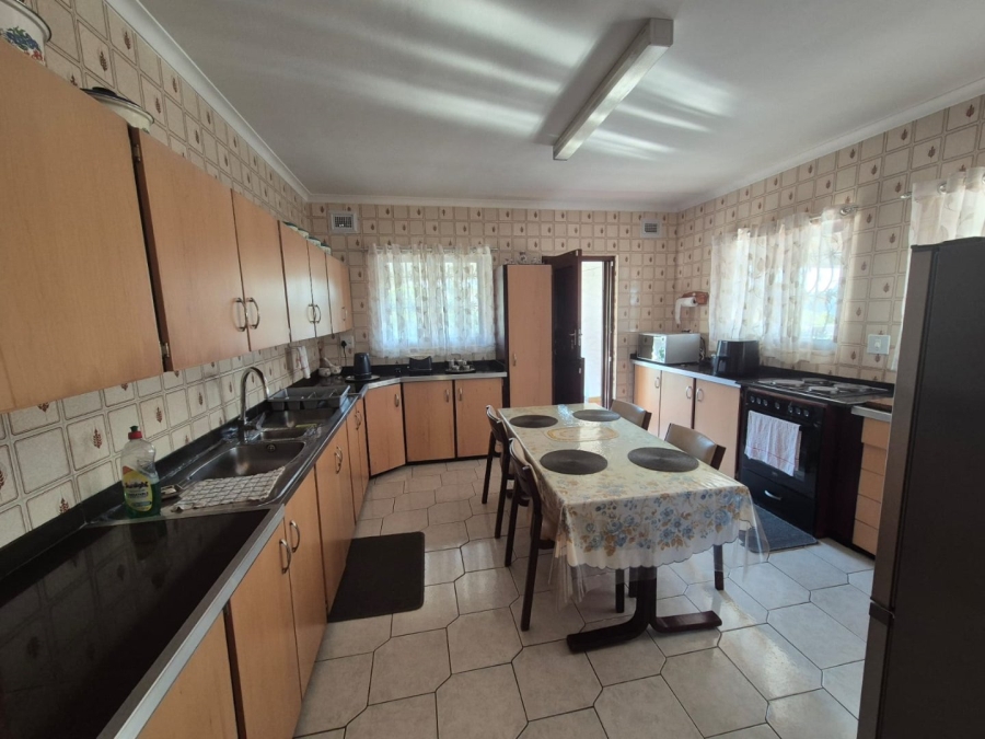 5 Bedroom Property for Sale in Isipingo Beach KwaZulu-Natal