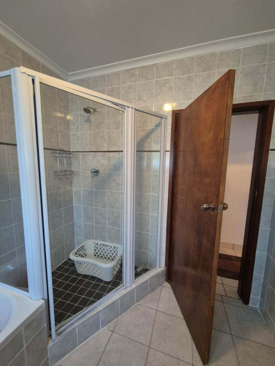 5 Bedroom Property for Sale in Isipingo Beach KwaZulu-Natal