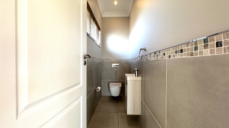 3 Bedroom Property for Sale in Palm Lakes Estate KwaZulu-Natal