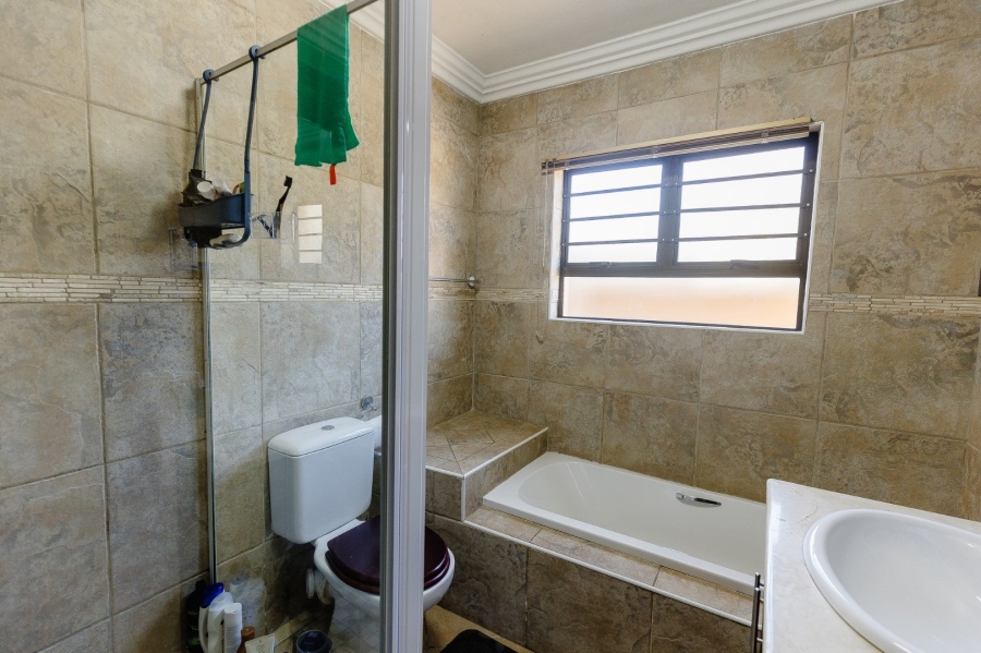 3 Bedroom Property for Sale in Shelly Beach KwaZulu-Natal